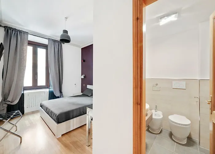 Apartment Peroni 8 Pax Brand New *